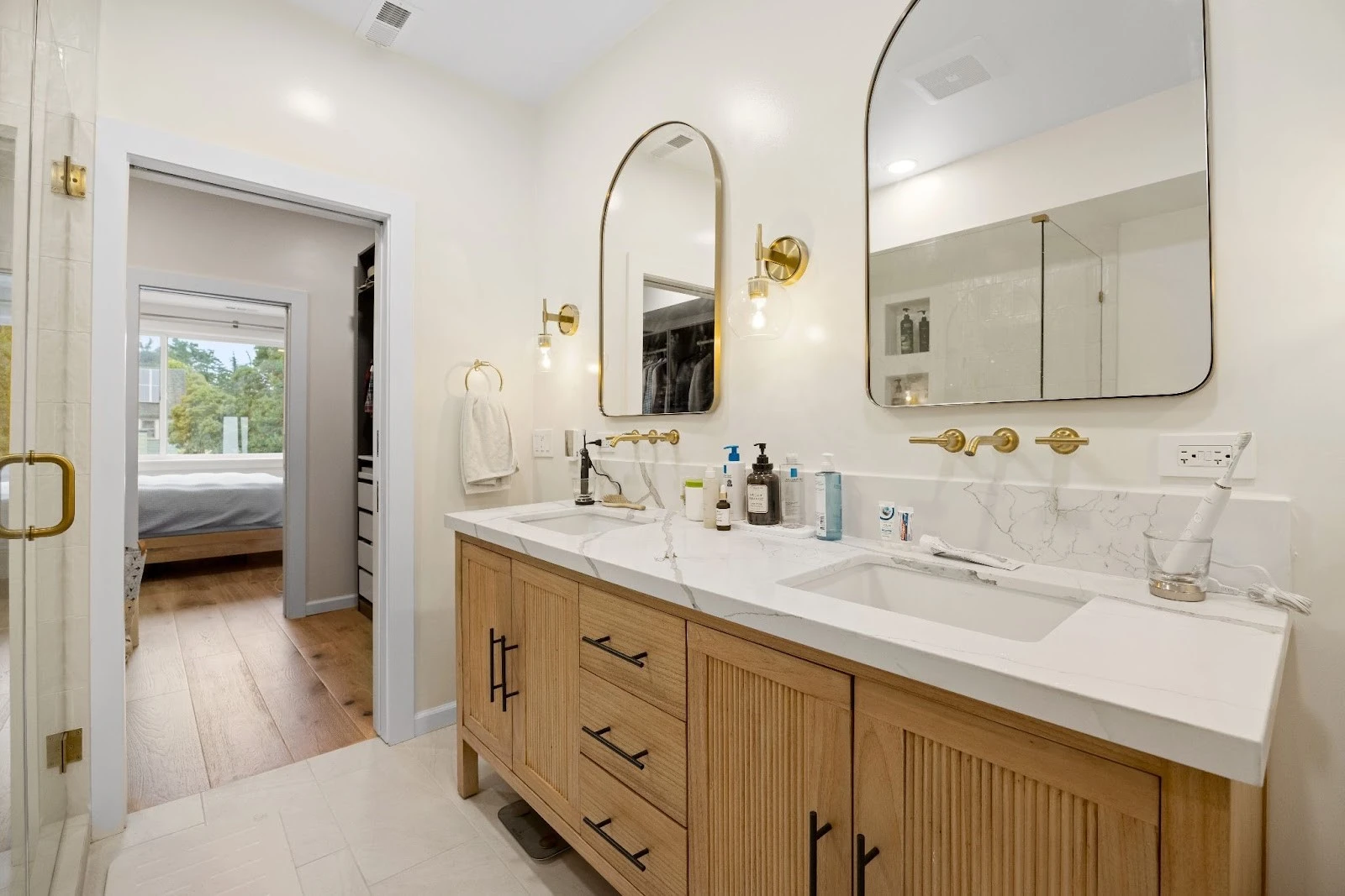 Space-Saving Ideas Maximizing Bathroom Spaces